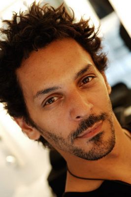 Tomer Sisley - wallpaper preview