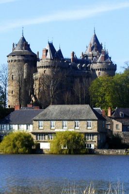 Combourg - wallpaper preview