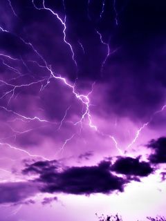 Purple Lightning Storm - wallpaper preview