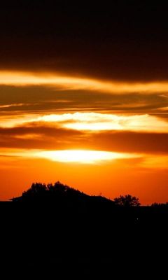 Stunning Sunset Over Mountains - wallpaper preview